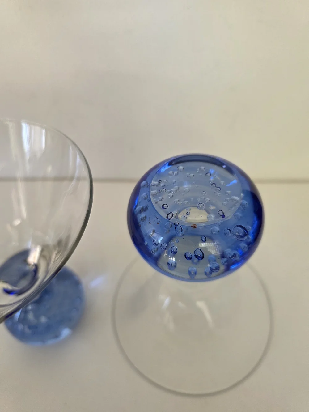Bullicante Blue Stem Martini Glasses - Set of 2